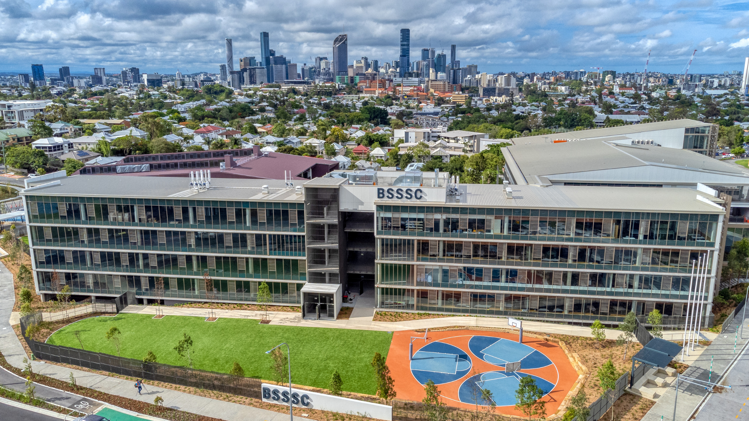 https://edge.sitecorecloud.io/cimicgroupl634d-cimicxmcloud-production-16eb/media/project/cimic/broad/projects/2400x1350/2400x1350_brisbane-south-state-secondary-college.png?h=1350&iar=0&w=2400