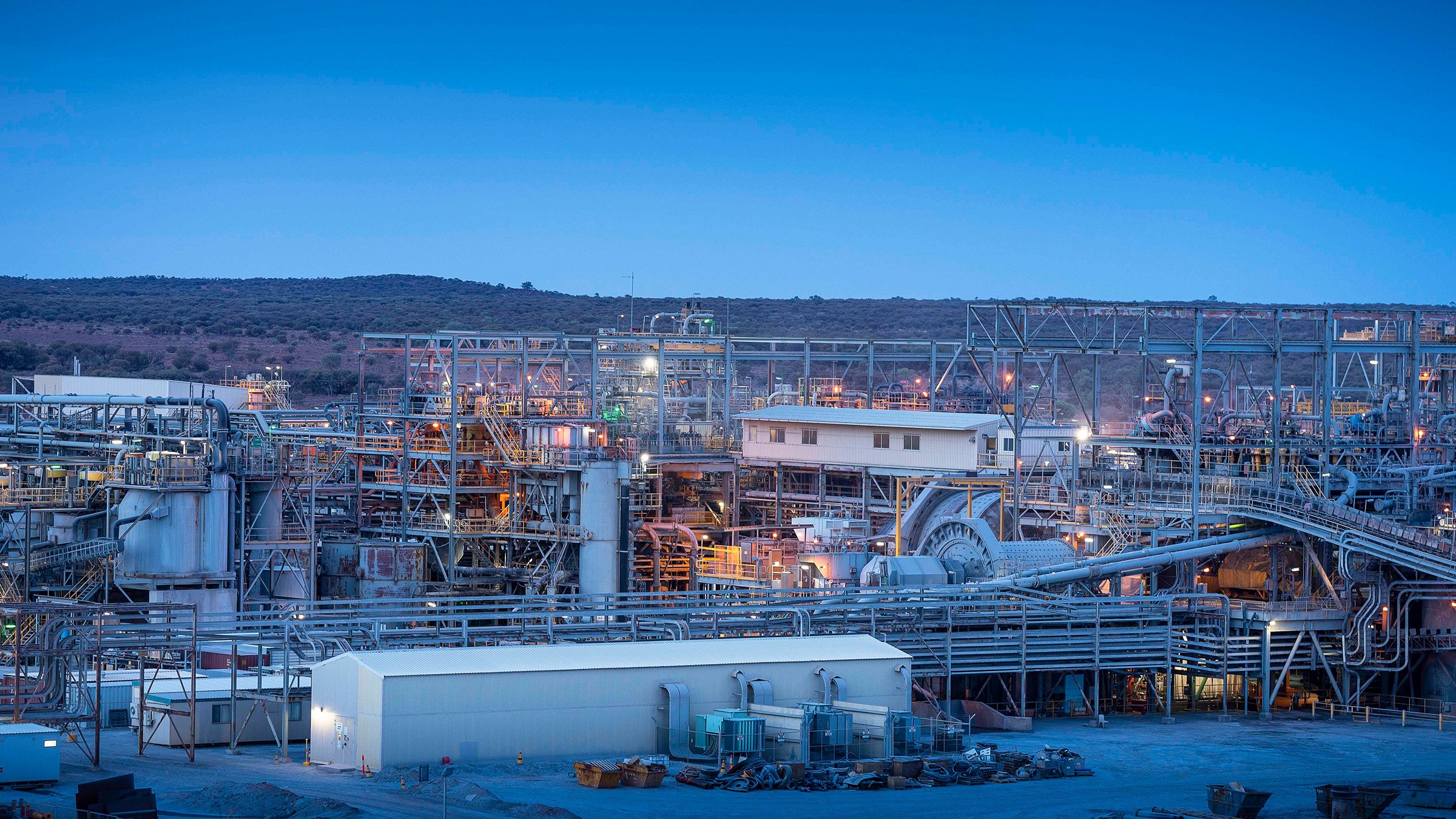 https://edge.sitecorecloud.io/cimicgroupl634d-cimicxmcloud-production-16eb/media/project/cimic/cpb/3-news-images/2023/march/210705_nickelwest_mountkeith2_bhp-image-gallery_check-approval-2400x1350.jpg?h=1350&iar=0&w=2400