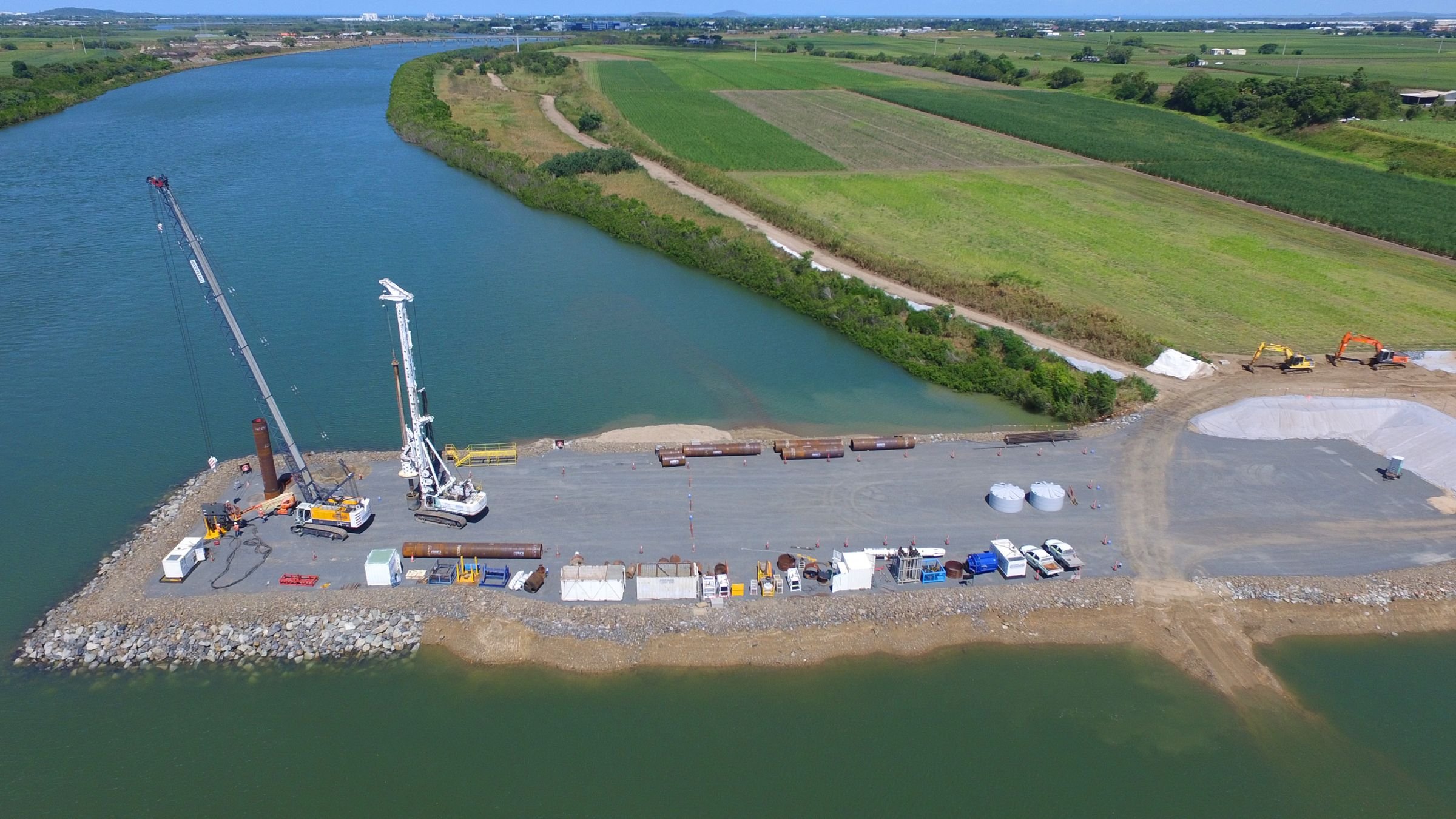 https://edge.sitecorecloud.io/cimicgroupl634d-cimicxmcloud-production-16eb/media/project/cimic/cpb/4-project-images/2017/mackay-ringroad-2400x1350.jpg?h=1350&iar=0&w=2400