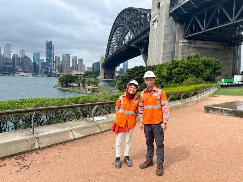 Leighton Asia finalists for CIMIC Group Graduate of the Year visits project site in Sydney