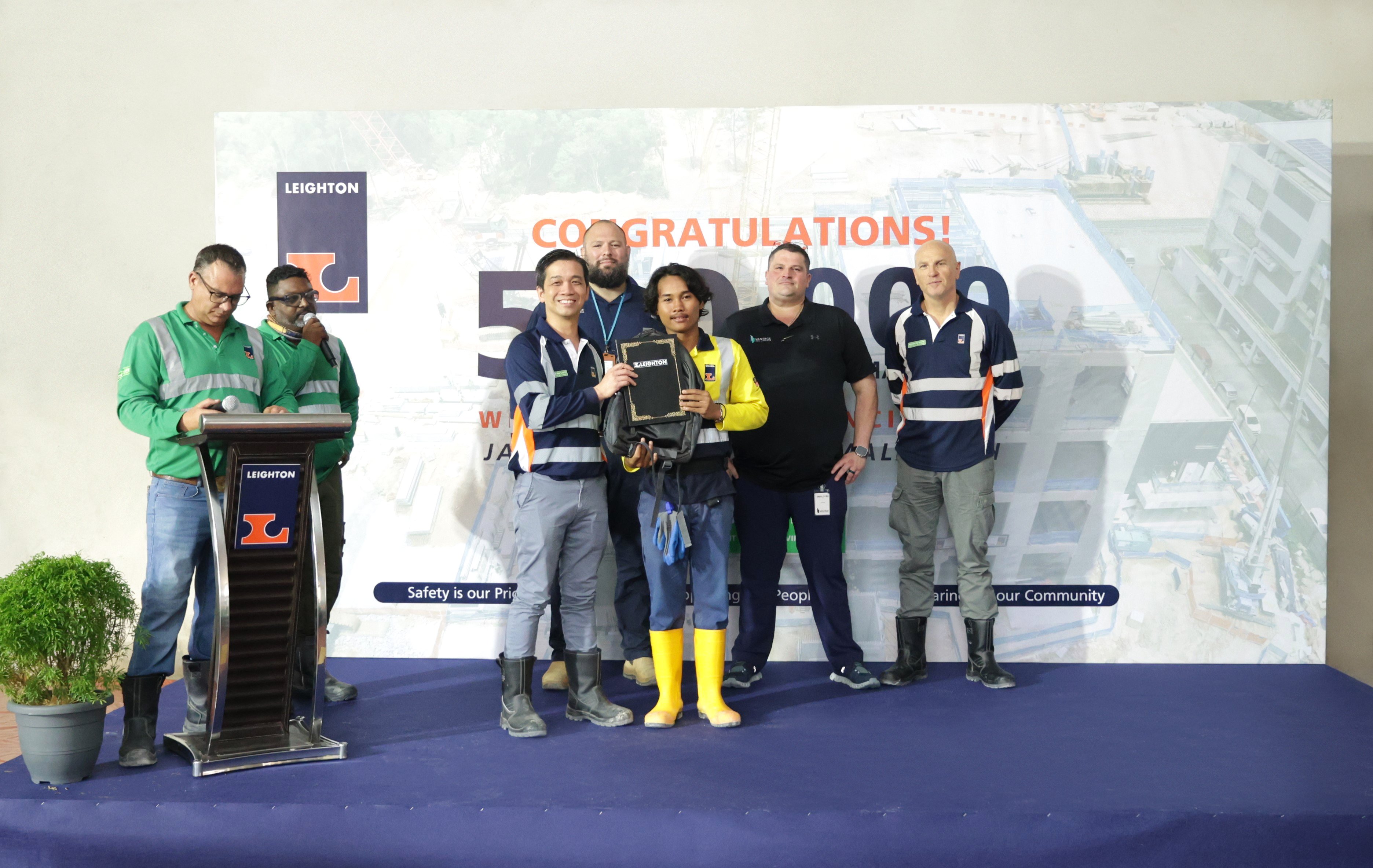 Leighton Asia's Cyberjaya site team achieves 500,000 safe man-hours without LTI