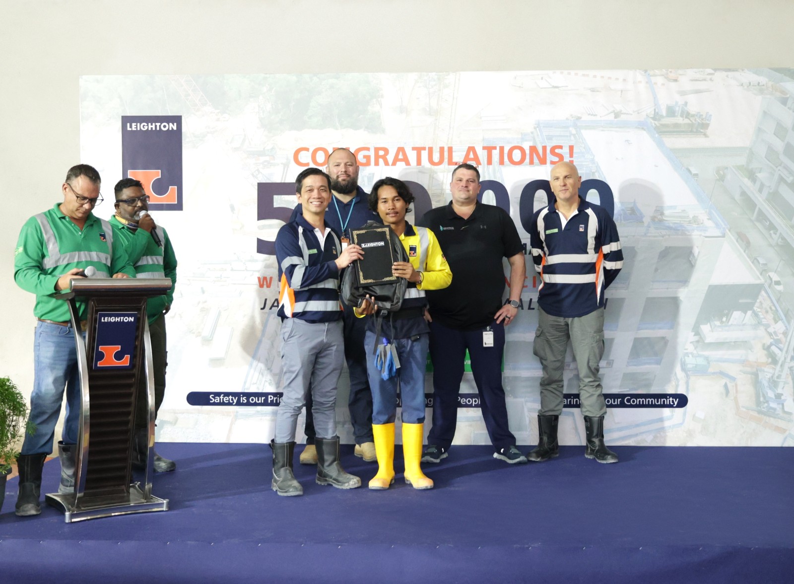 Leighton Asia's Cyberjaya site team achieves 500,000 safe man-hours without LTI