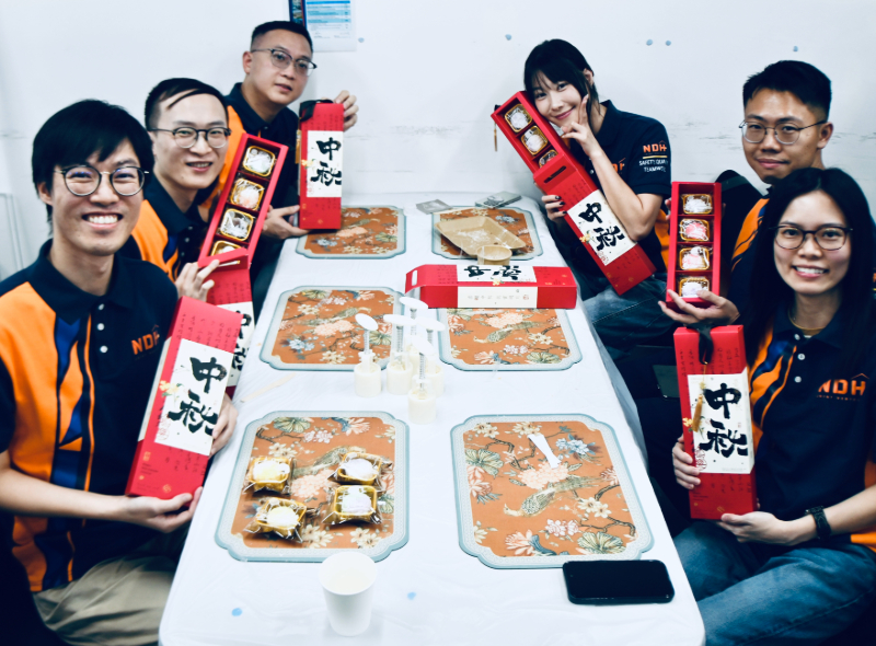 Our North District Hospital (NDH) Expansion project team in Hong Kong celebrates Mid-Autumn Festival with a Snowy Mooncake Workshop.