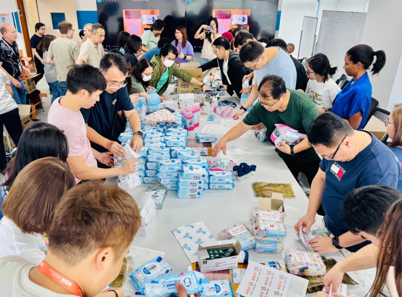 Leighton Asia North District Hospital Hong visits Buddhist Li Chong Yuet Ming Nursing Home Hong Kong