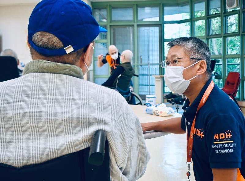 Leighton Asia Hong Kong visits Buddhist Li Chong Yuet Ming Nursing Home