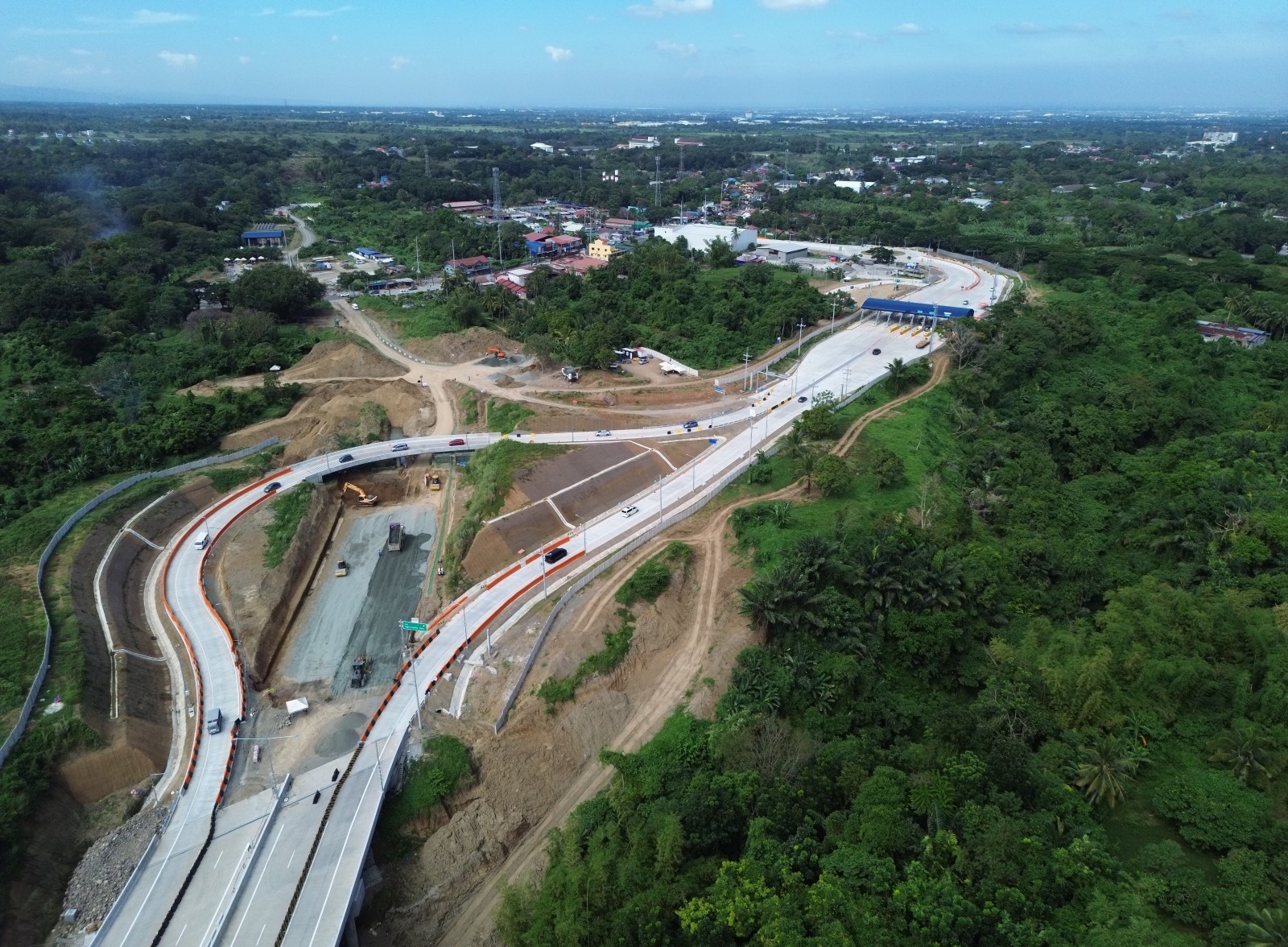 Cavite Laguna Expressway (Cavite Section)
