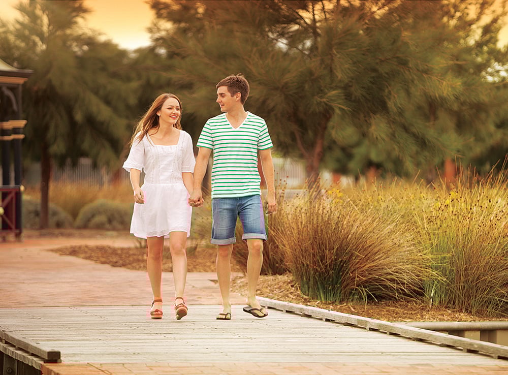 https://edge.sitecorecloud.io/cimicgroupl634d-cimicxmcloud-production-16eb/media/project/cimic/orleanawaters/800-x-590/couple-walking-in-sunset.jpg?h=738&iar=0&w=1000