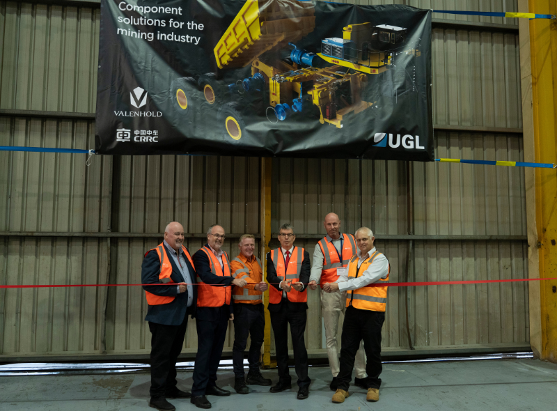 https://edge.sitecorecloud.io/cimicgroupl634d-cimicxmcloud-production-16eb/media/project/cimic/ugl/news/2024/800-x-590-ugl-launches-bayswater-mining-component-overhaul-centre---ministers.png?h=590&iar=0&w=800