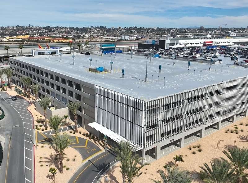 https://edge.sitecorecloud.io/cimicgroupl8739-fdcorpxmclocd75-production769c-7efe/media/project/cimic/flatiron/news/2025/800x590/aviation---san-diego-international-airport-terminal-1-view-1-800x590.jpg?h=590&iar=0&w=800