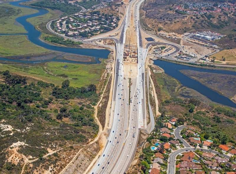 https://edge.sitecorecloud.io/cimicgroupl8739-fdcorpxmclocd75-production769c-7efe/media/project/cimic/flatiron/news/2026/800x590/awards-and-recognitions---north-coast-corridor-earns-two-industry-awards----aerial-view-800x590.jpg?h=590&iar=0&w=800