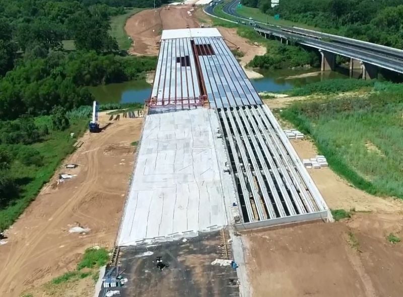 https://edge.sitecorecloud.io/cimicgroupl8739-fdcorpxmclocd75-production769c-7efe/media/project/cimic/pulice/news/2026/800x590/highways---bridge-and-roadway-work-advances-on-i-10-colorado-county-project---deck-pour-800x590.jpg?h=590&iar=0&w=800