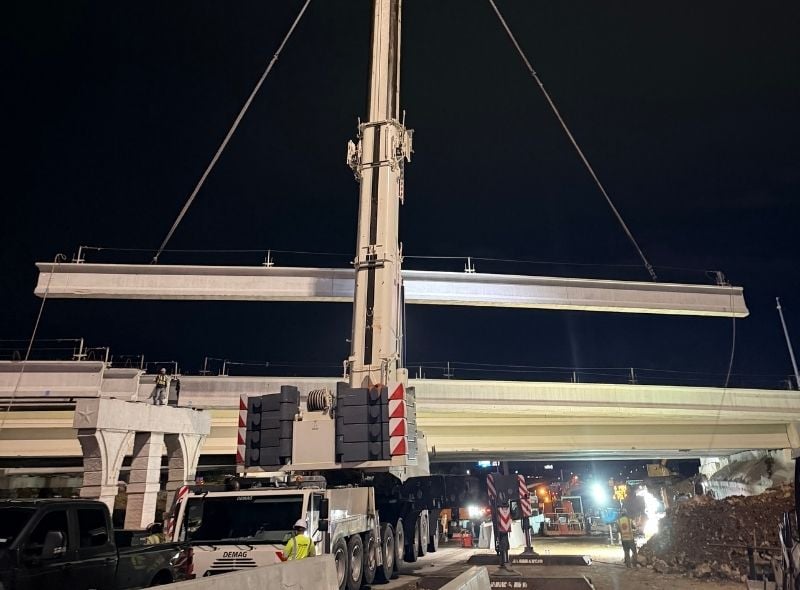 https://edge.sitecorecloud.io/cimicgroupl8739-fdcorpxmclocd75-production769c-7efe/media/project/cimic/pulice/news/2026/800x590/highways---loop-1604-segment-4-nearly-complete---girder-over-highway-800x590.jpg?h=590&iar=0&w=800