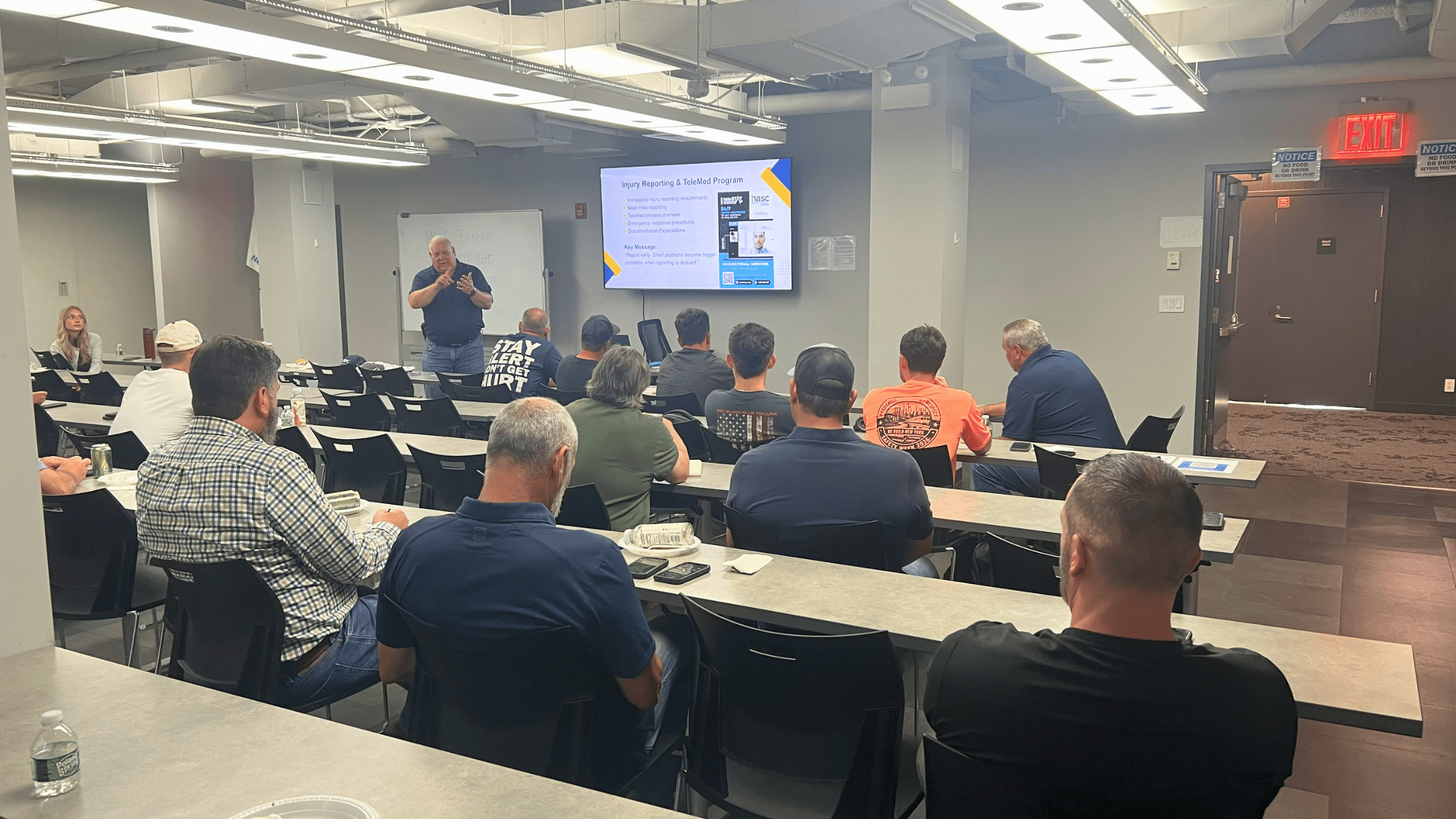 https://edge.sitecorecloud.io/cimicgroupl9eb3-fdcorpxmclo5551-staging9d4a-5ced/media/project/cimic/spcco/foreman-meeting-2.png?h=1350&iar=0&w=2400