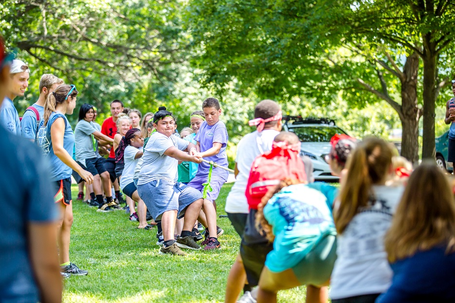 Campers play tug of war