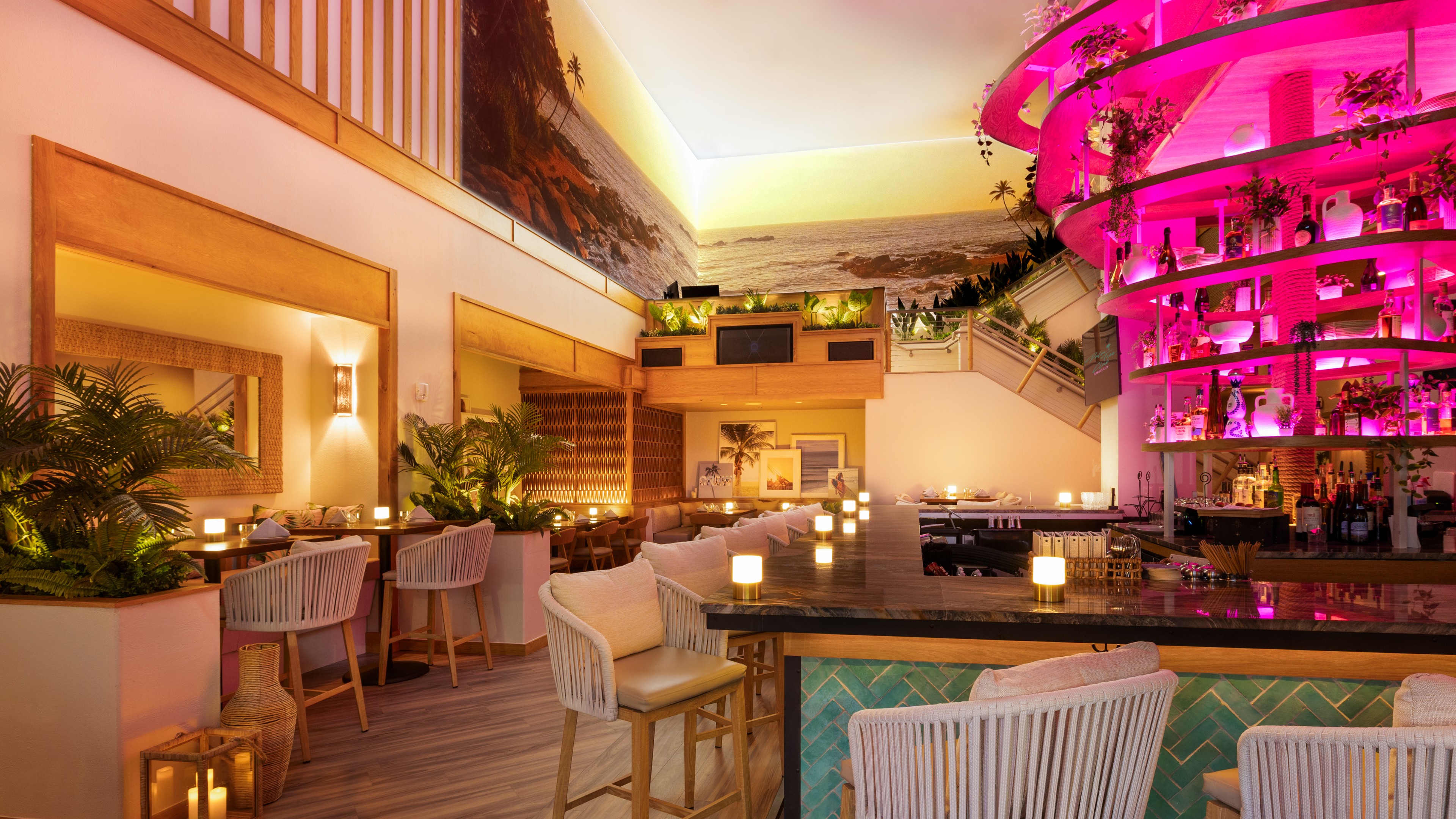 Palm Tree Club Kansas City Dining Room & Bar