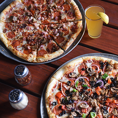 Pizza Bar - 2 pizzas and a bar