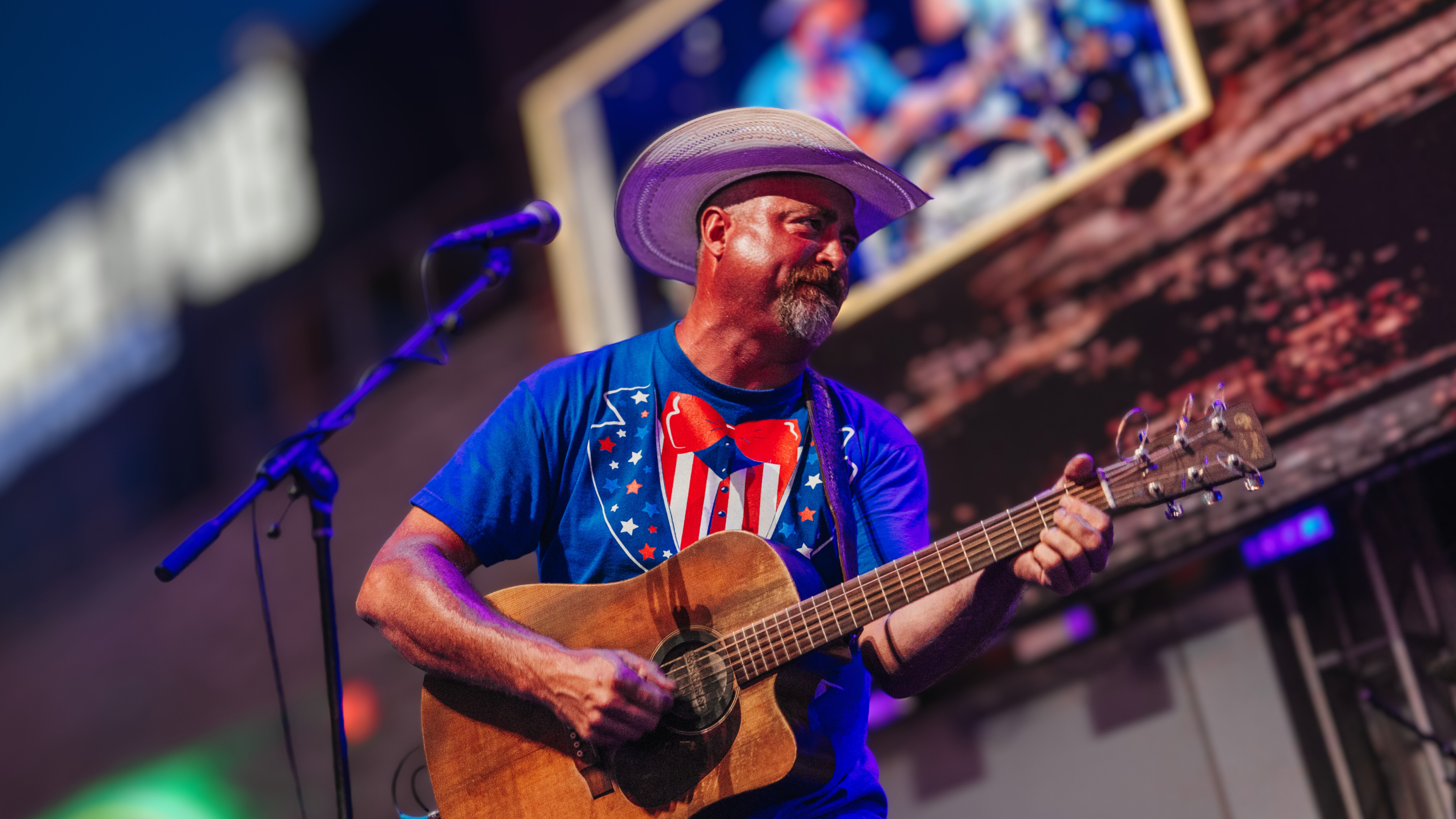 Outlaw Jim on the KC Live! Stage