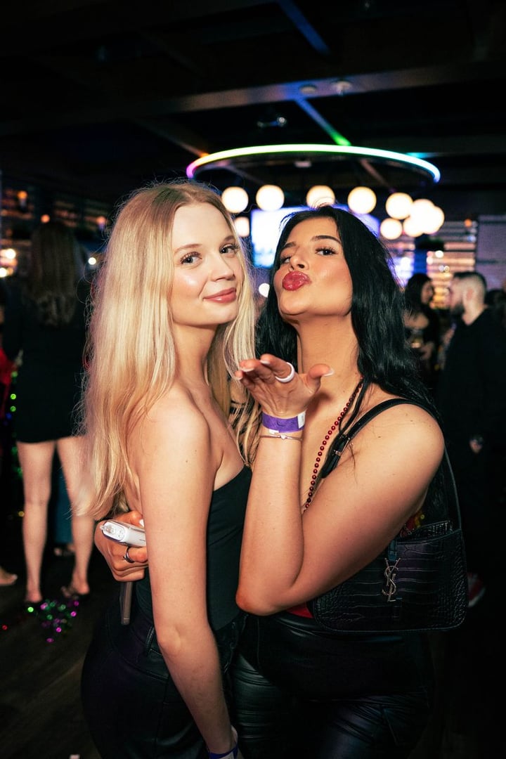 AVA Garden Bar