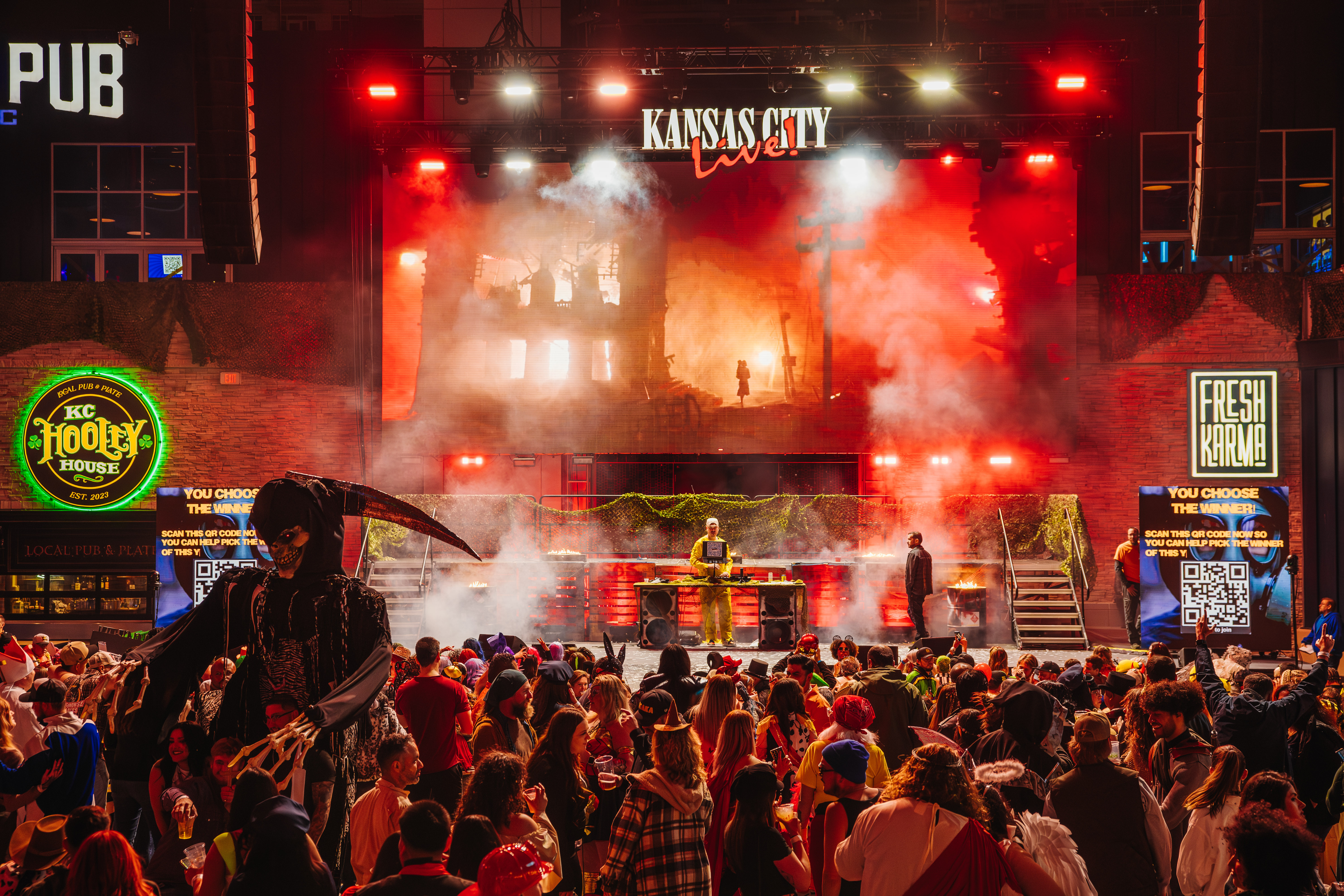 Crowd at Kansas City Live! End of Days event