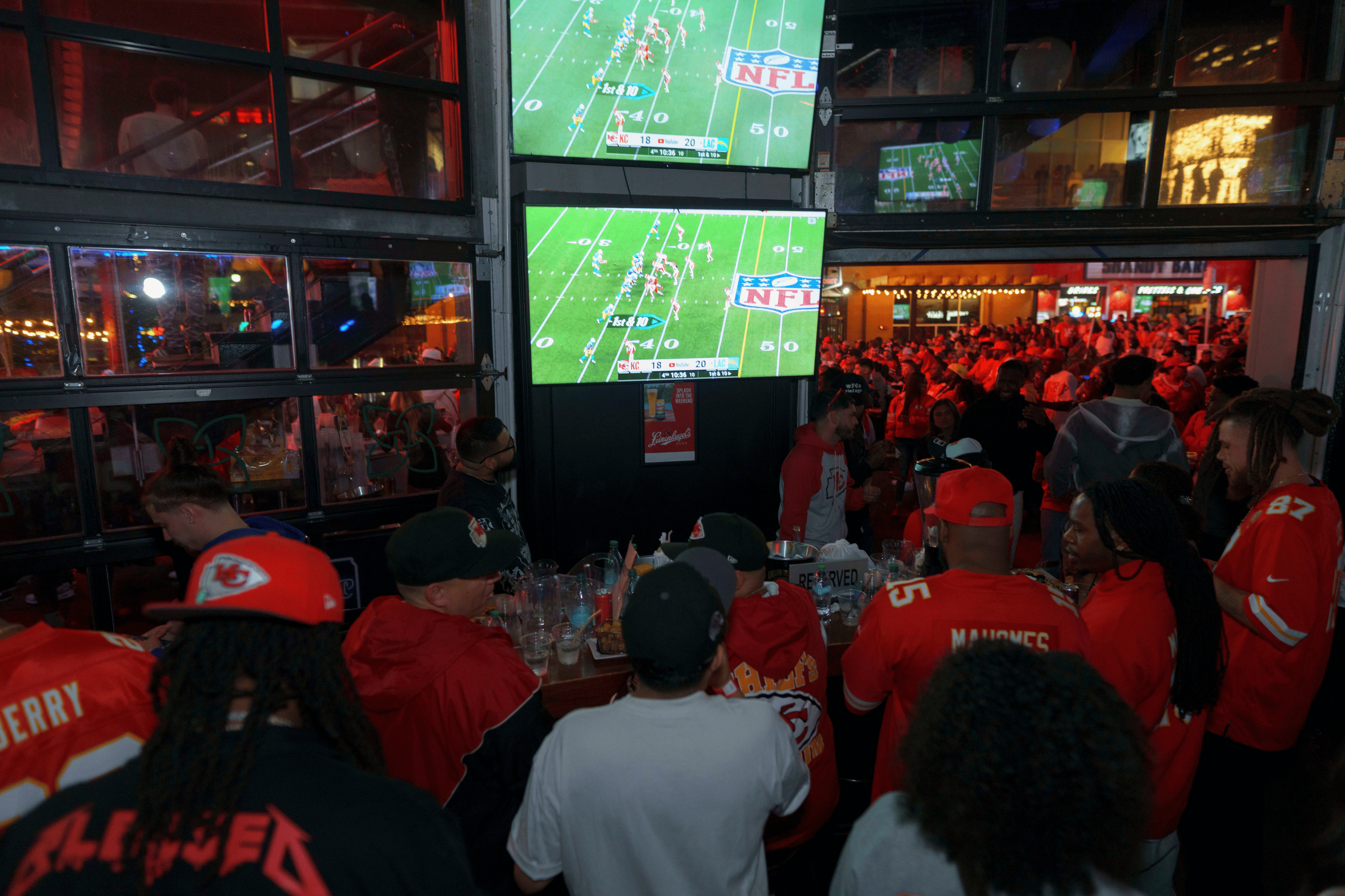 Fans watching the Chiefs game at McFadden's
