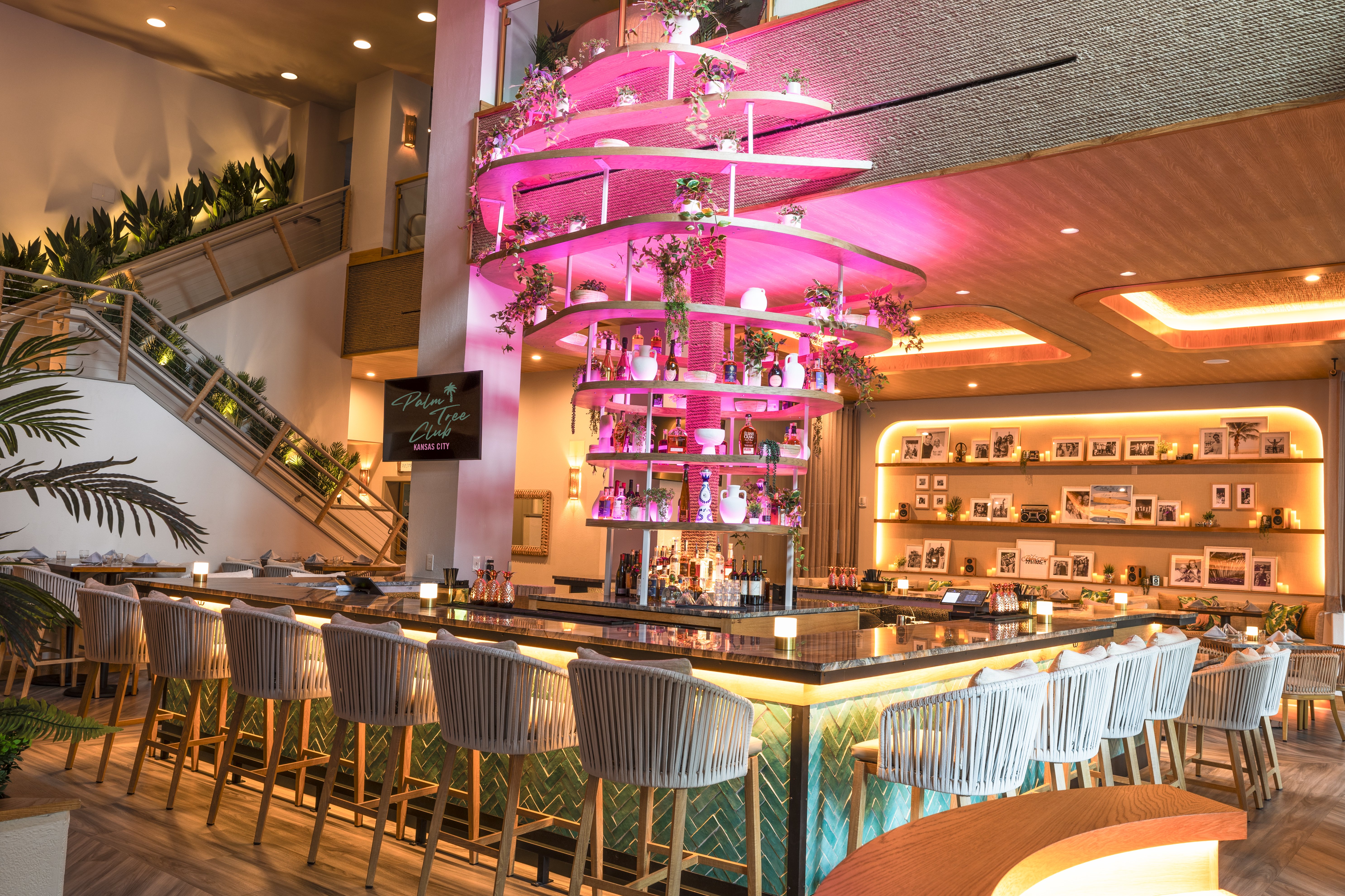 Coastal Vibe Dining at Palm Tree Club KC.