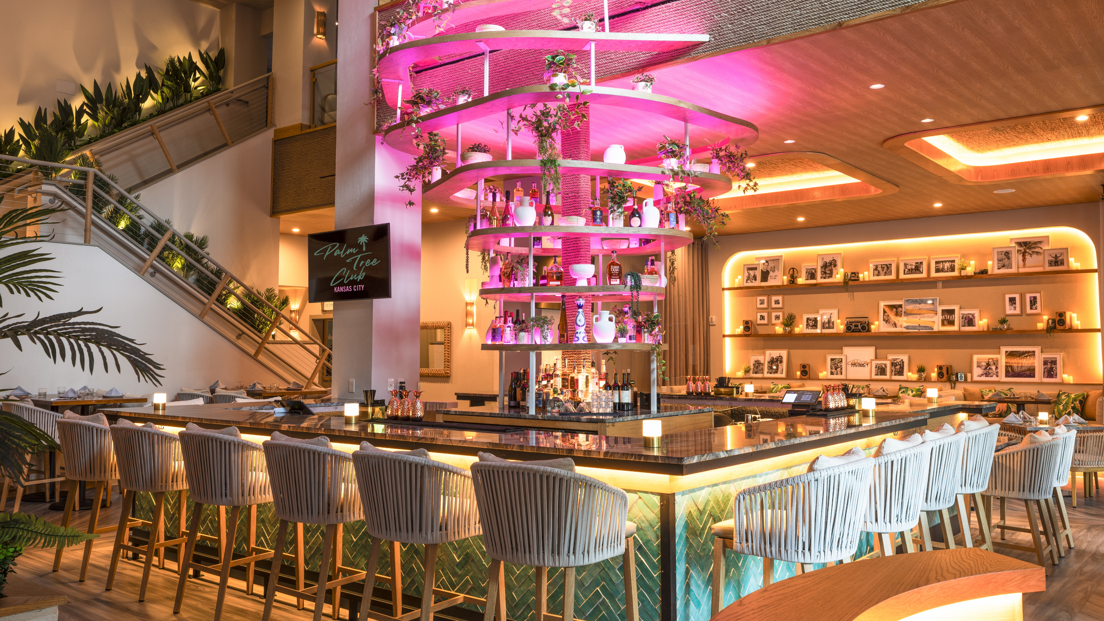 First floor dining room at Palm Tree KC.