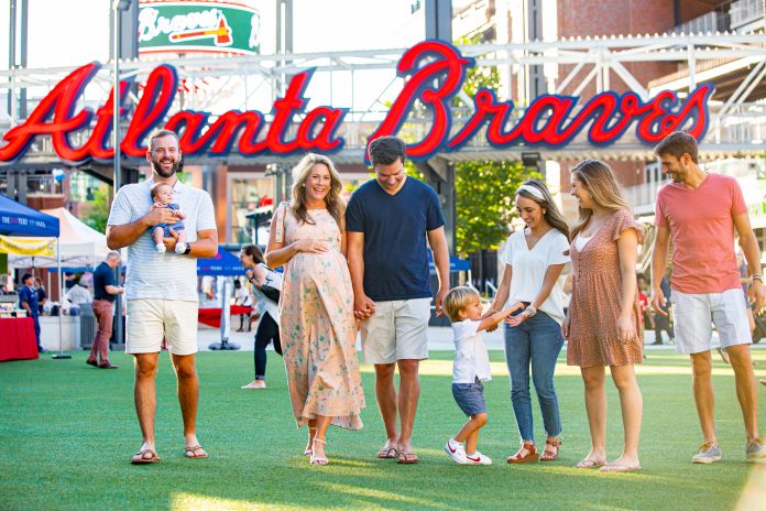 BATTERY_20190829_FarmersMarket_SB1_7265696x464
