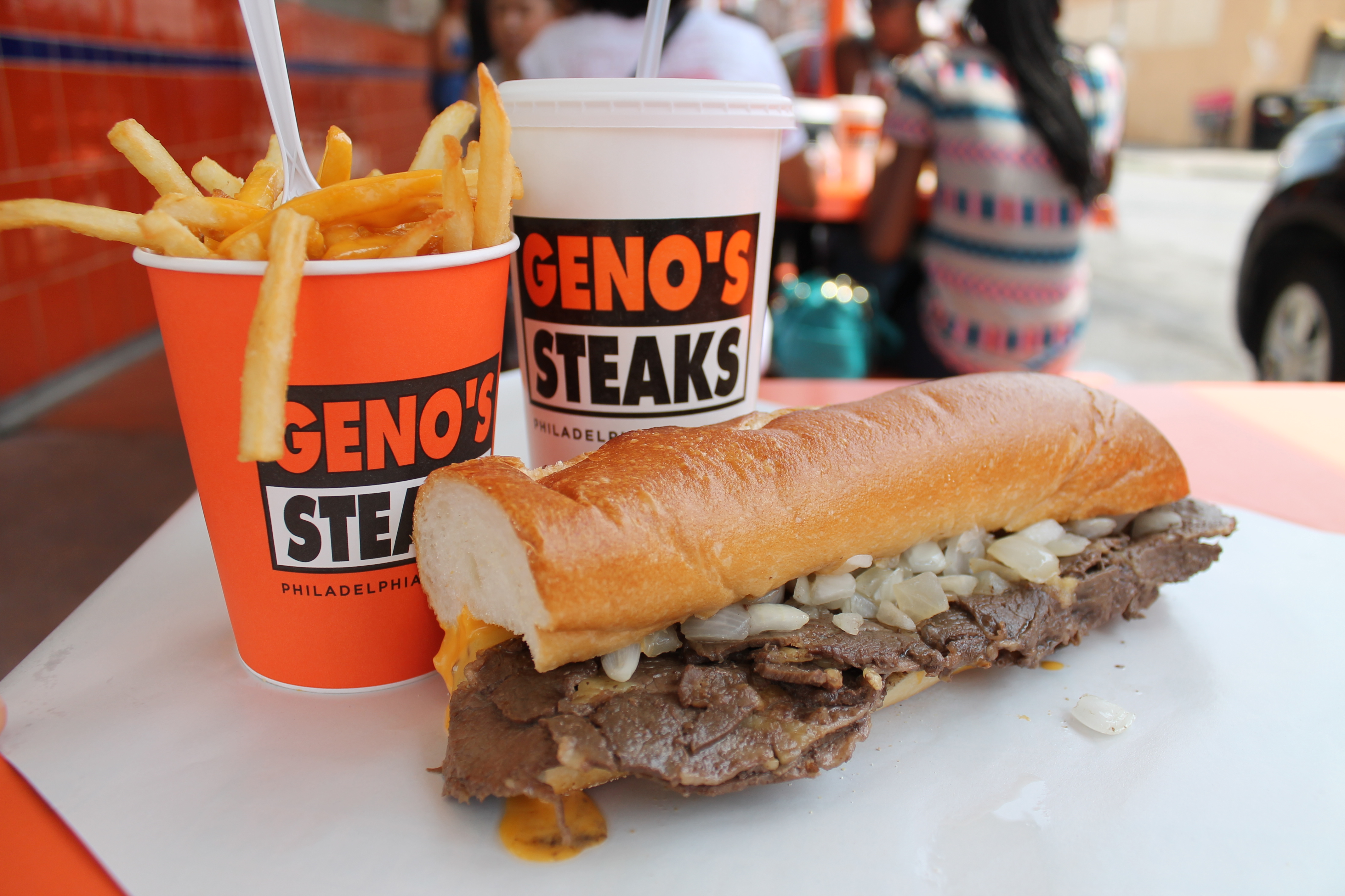 Geno's Steaks 04