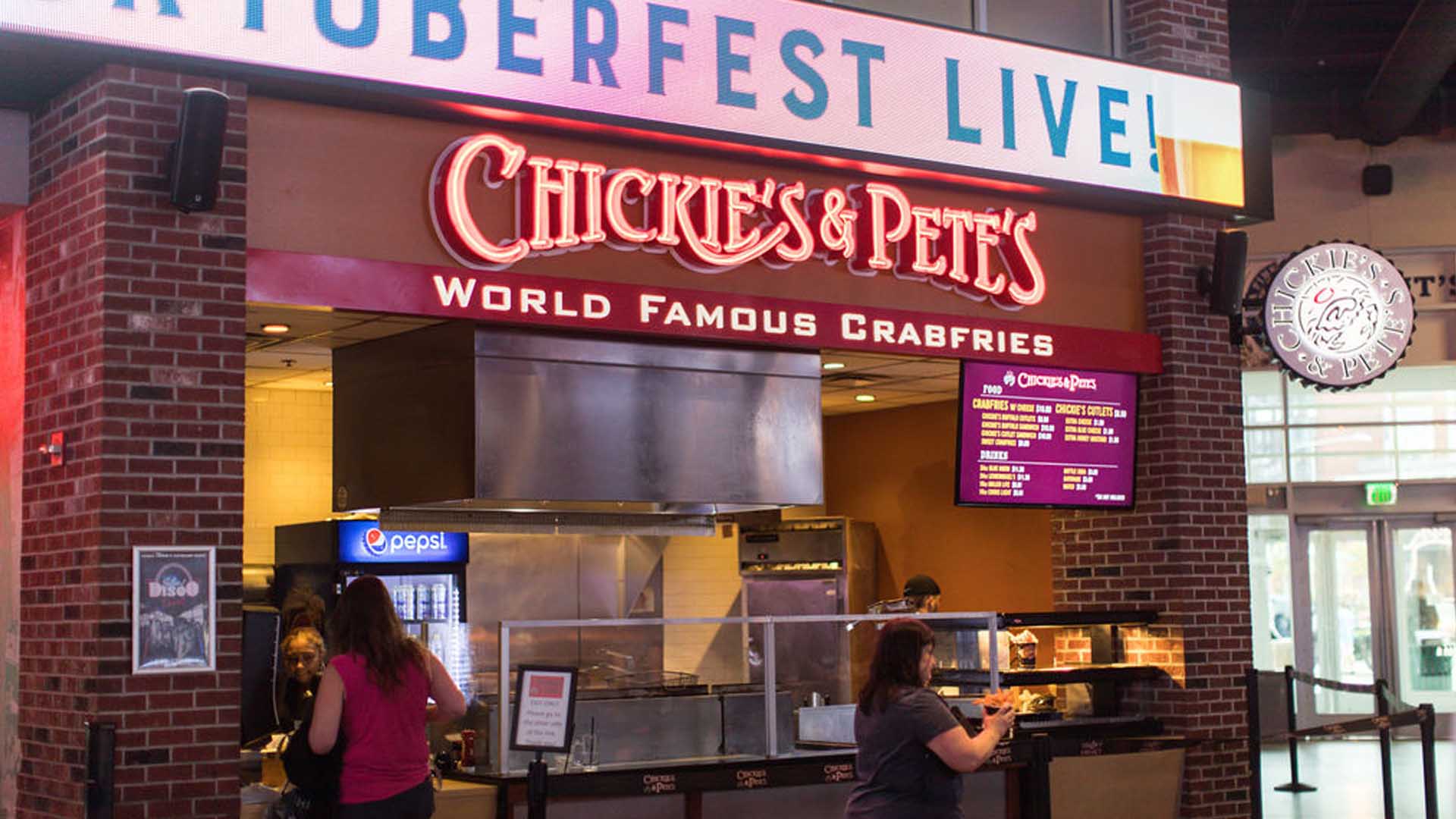 Chickies_EatDrink_Hero_2