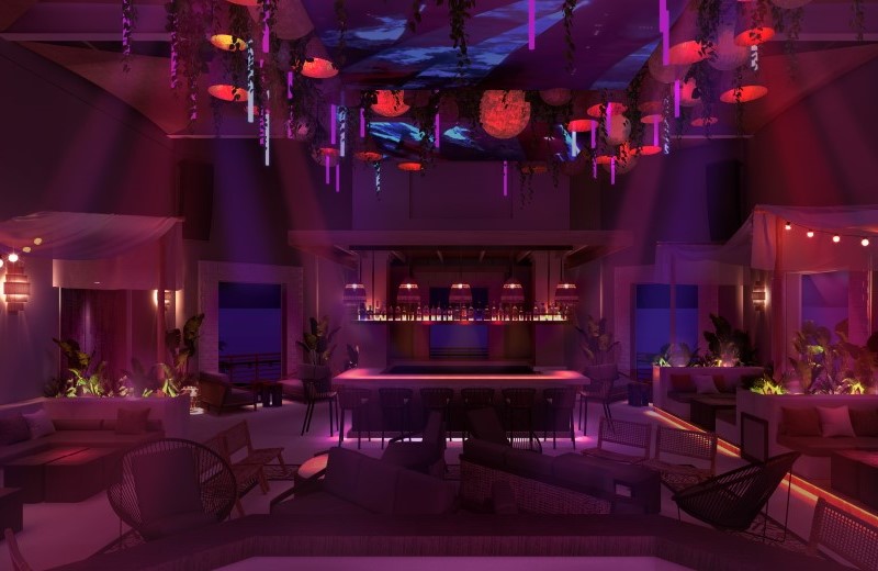 Nightlife at Palm Tree Club.