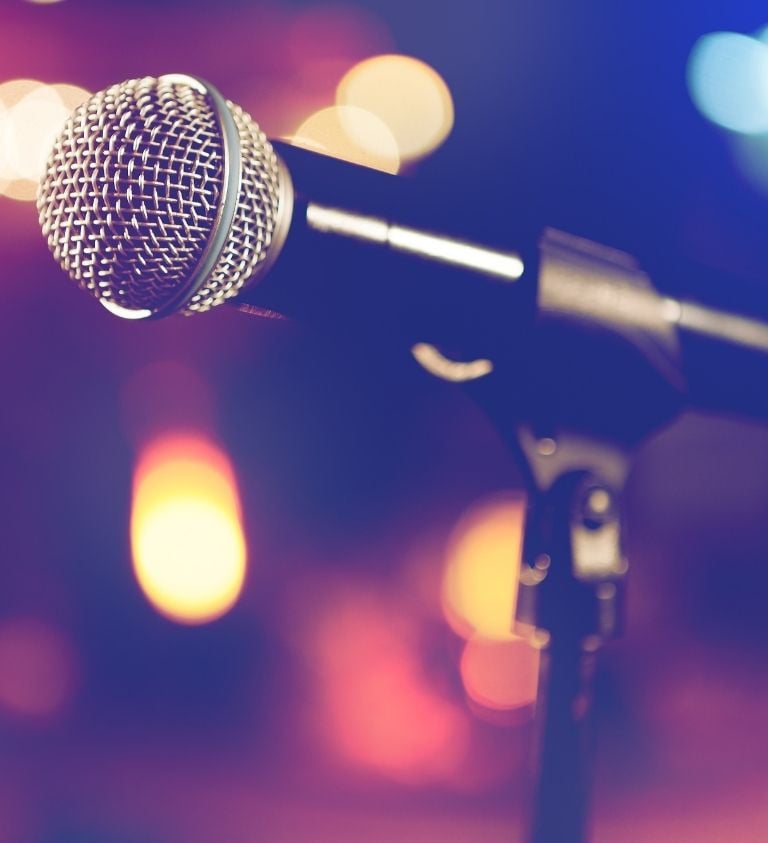 Microphone