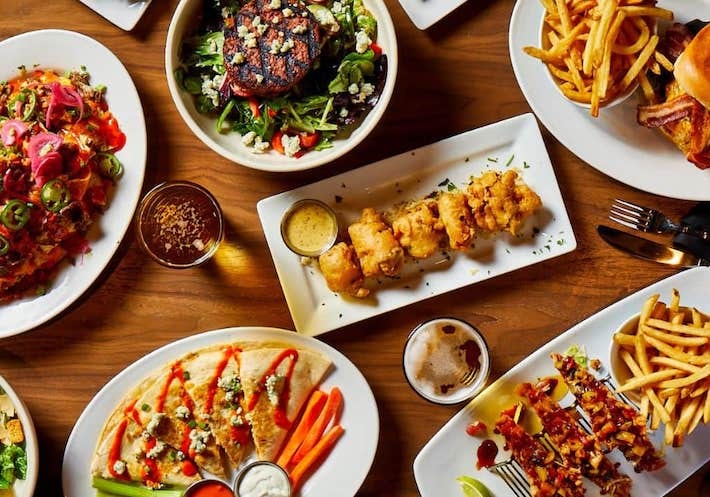 From mouth-watering appetizers and salads to delectable burgers and gourmet entrees, a gift card sure to satisfy!