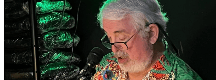 Photo of performer Joe Cagle