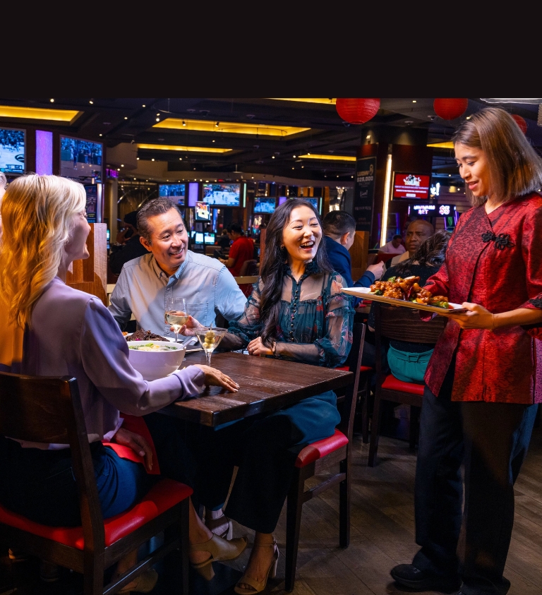 couple eating dinner