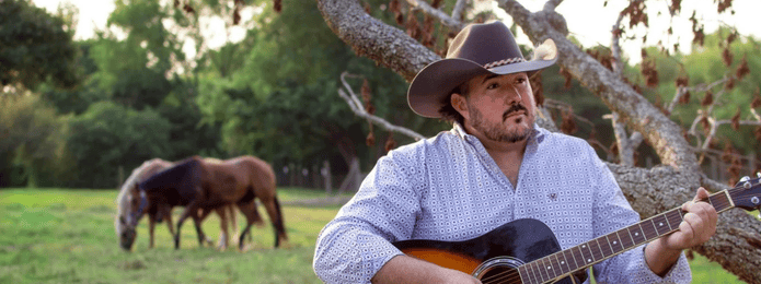 Photo of musician Shane Pons