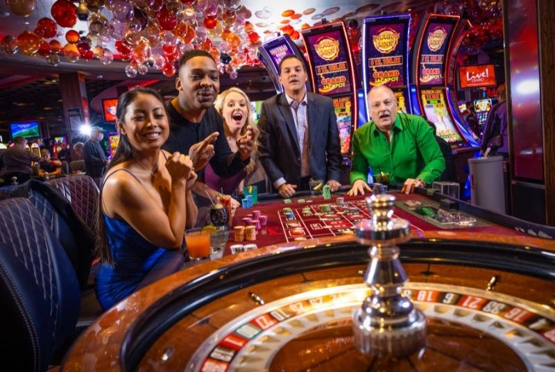 Group Playing Roulette | Live! Casino Pittsburgh®