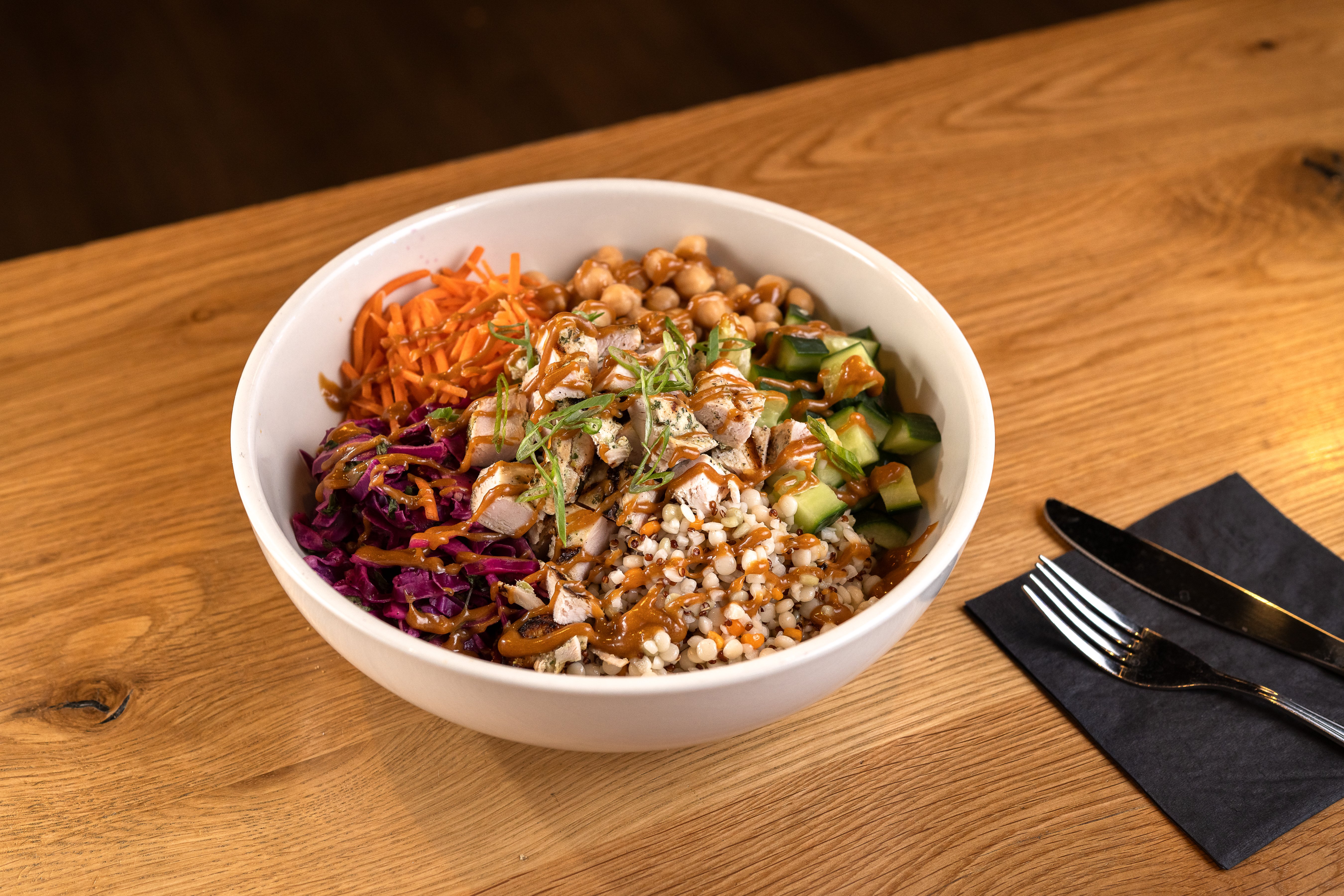 Peanut chicken protein bowl