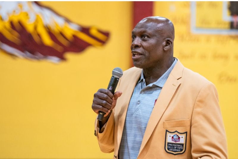 Bruce Smith Speaking