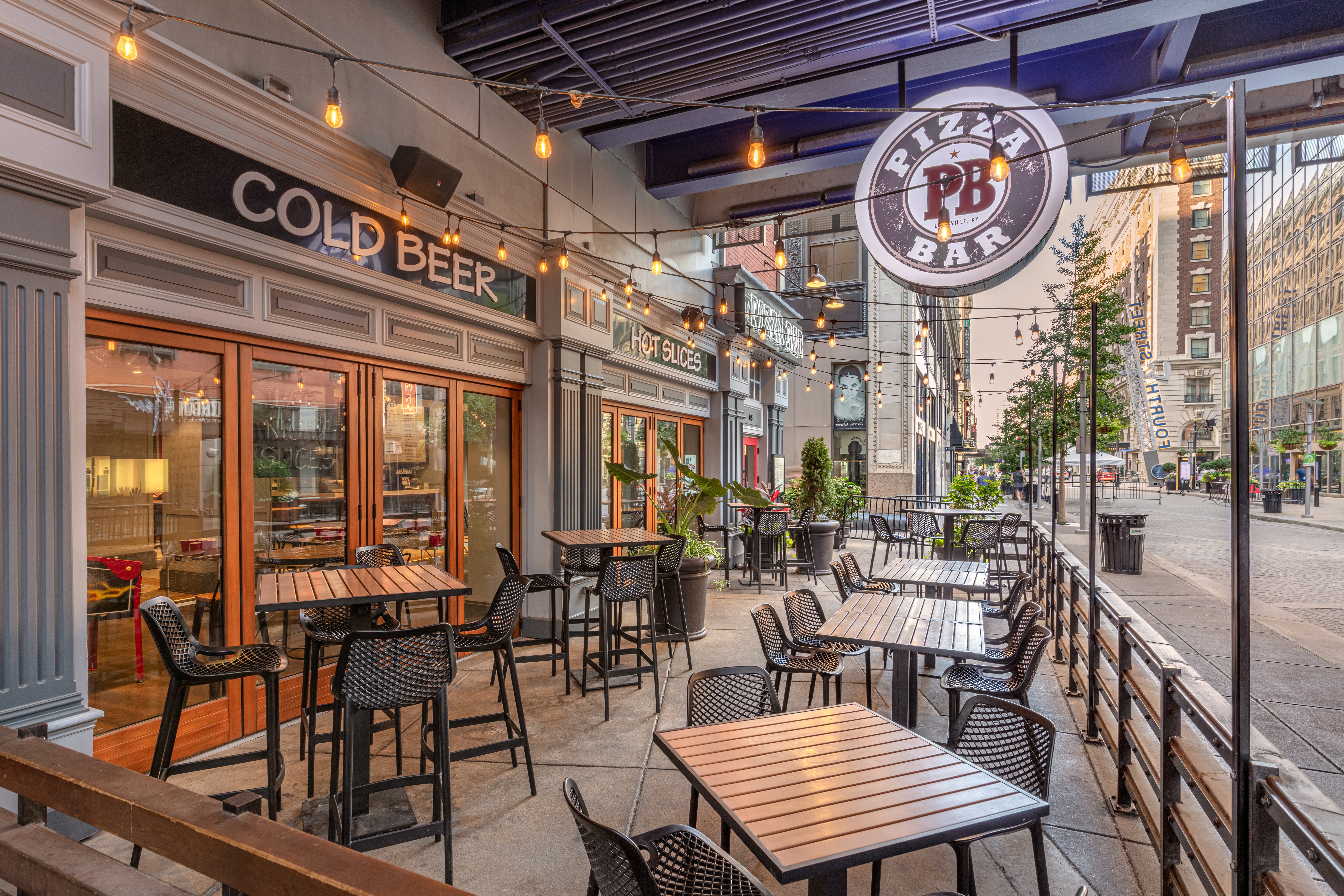 Pizza Bar Patio