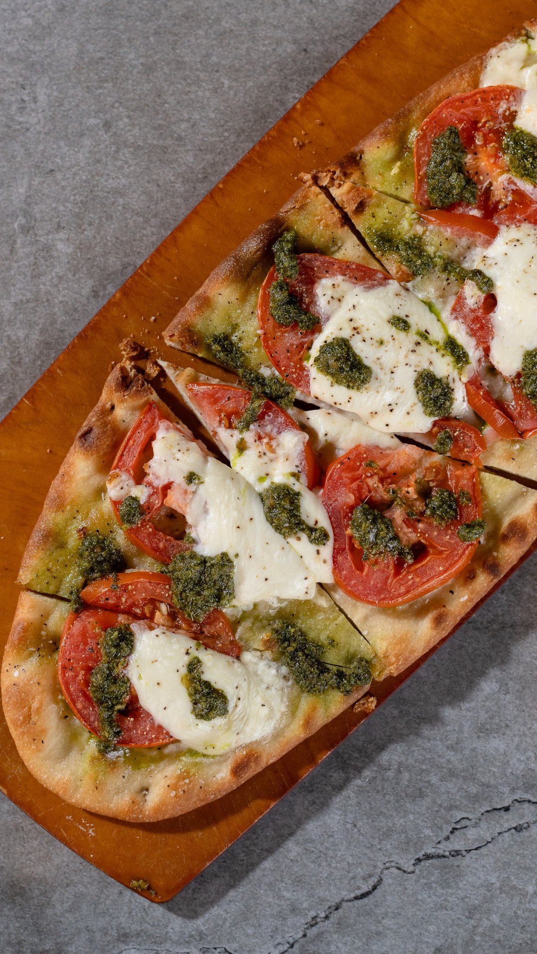 margherita flatbread