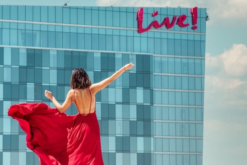 Live! Hotel Exterior Image