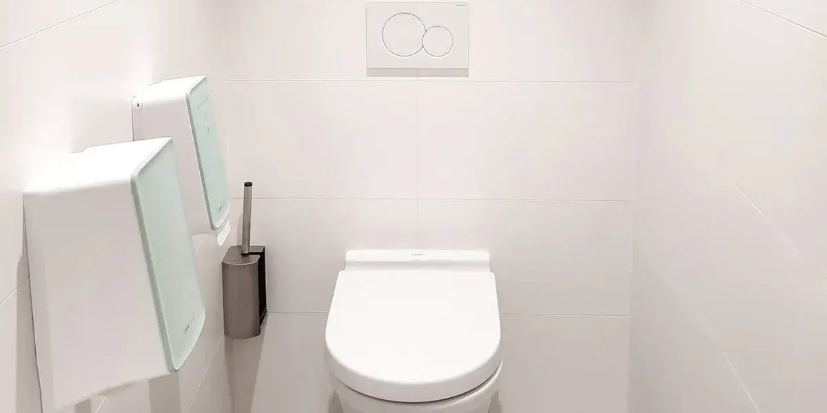 cws_hy_toilet_hygiene_3