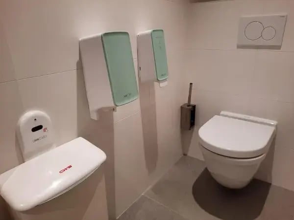 PureLine Zele Toilet (1).png