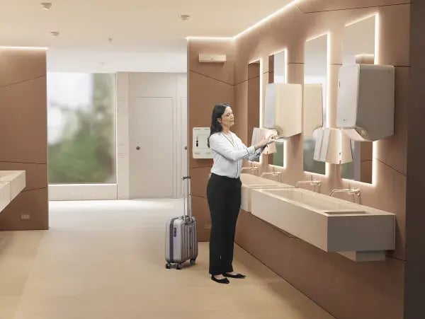 period-pack_woman-drying-hands_washroom_combi_lo-res_0.jpg