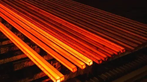 Metalworking garments: play it safe!