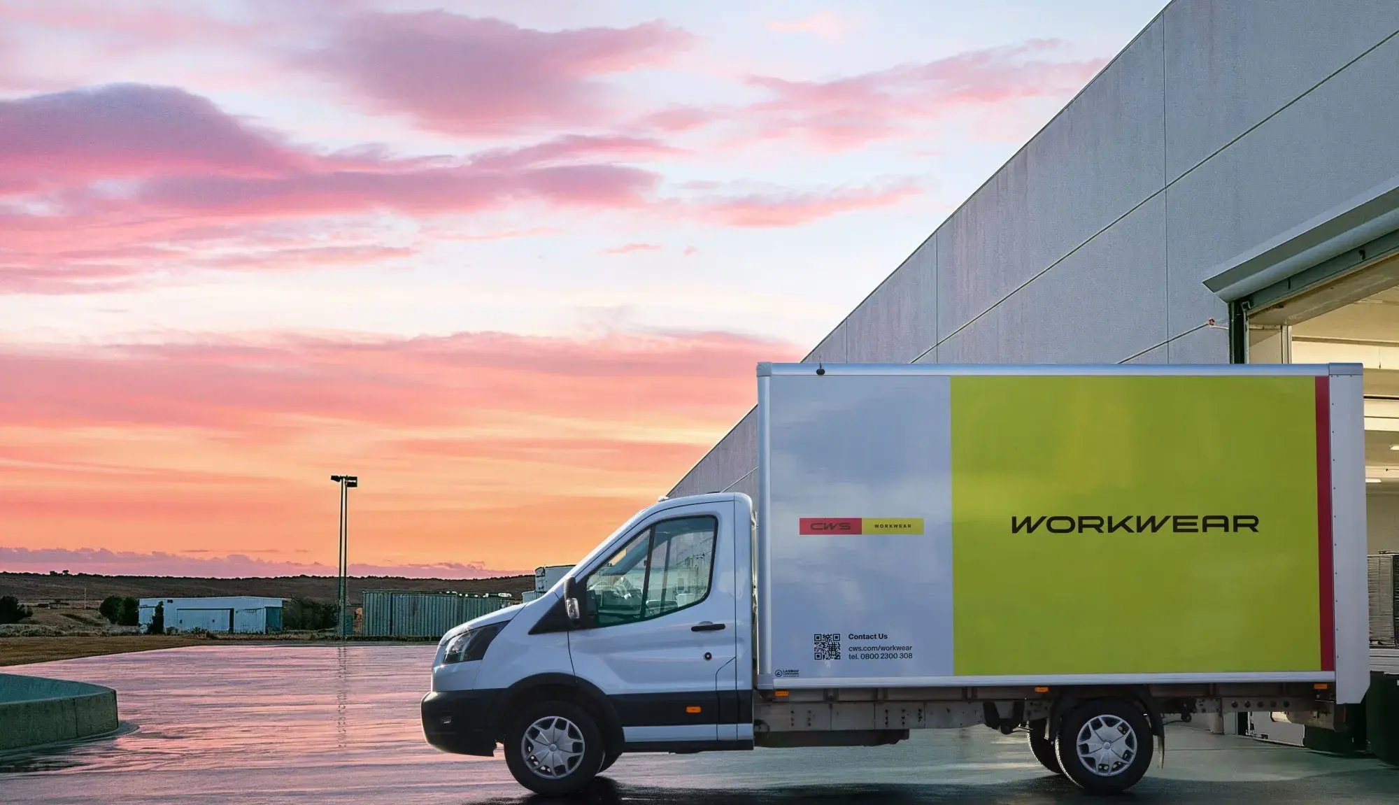 service_truck_workwear_0.jpg
