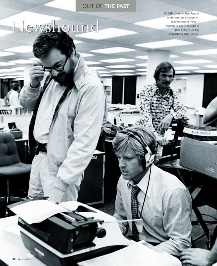 Alan Pakula diirecting Robert Redford in ALL THE PRESIDENT'S MEN