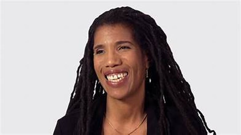 Nandi Bowe