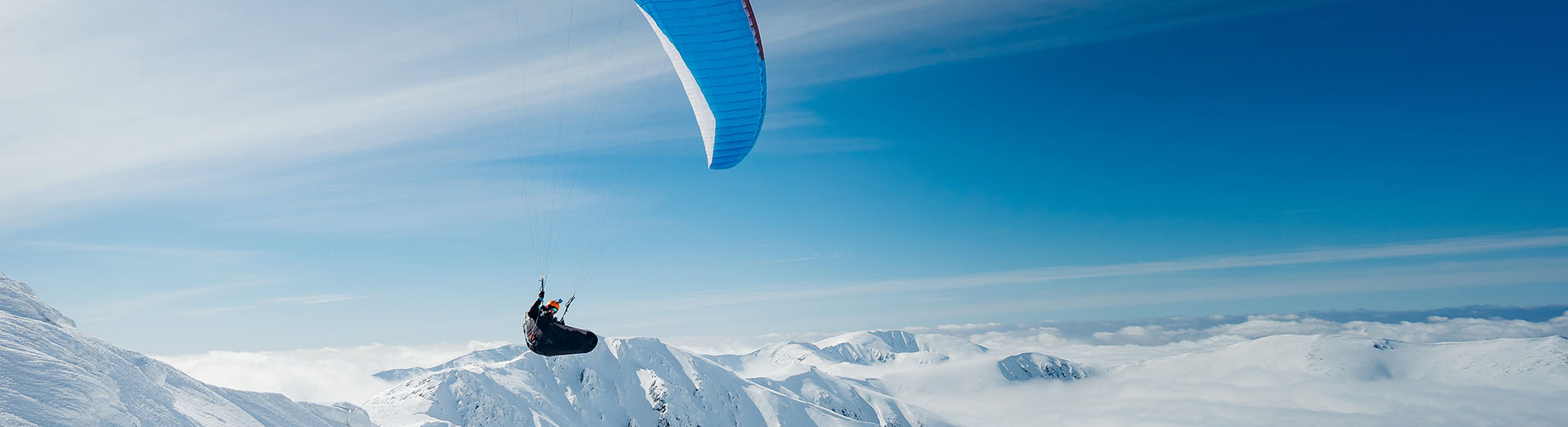 Mountain_paragliding