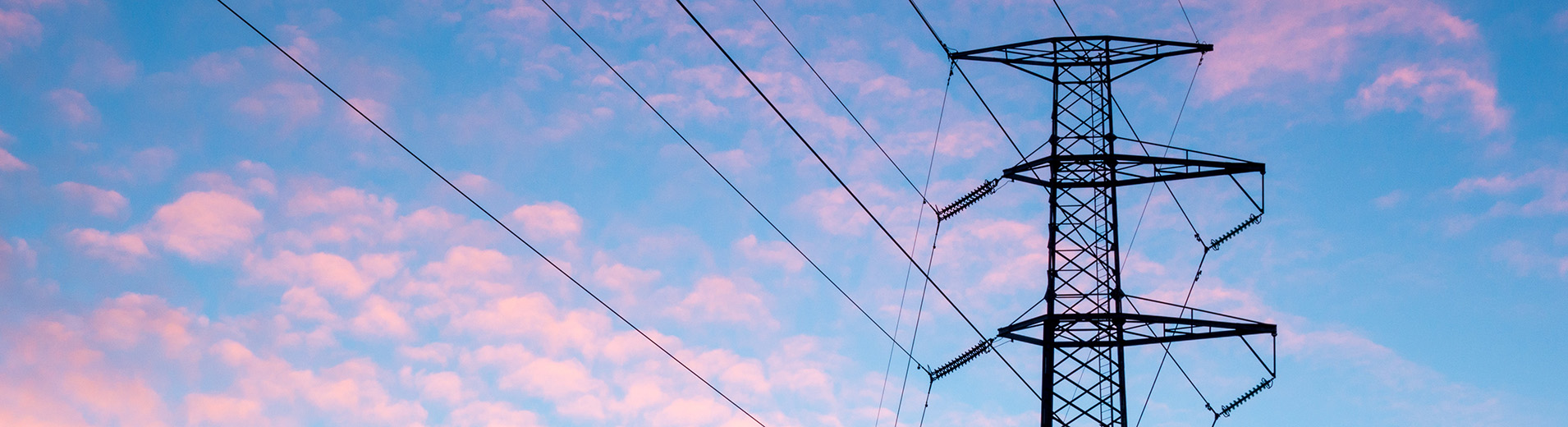 Pylon_at_Sunrise_S_1114